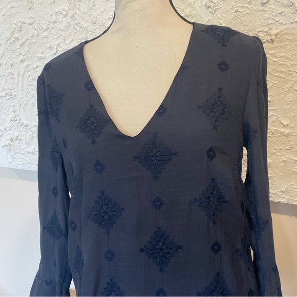 WAYF Revolve Bell Sleeved Embroidered V-neck Dress Blue Sz S Boho - Picture 3 of 8